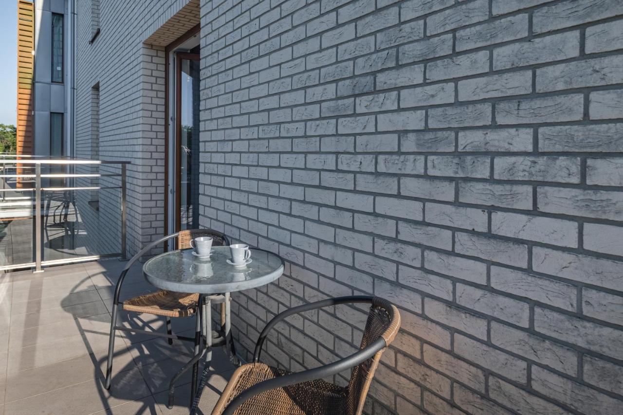 Apartamenty Feniks By Noclegi Renters Свиноуйсьце Экстерьер фото