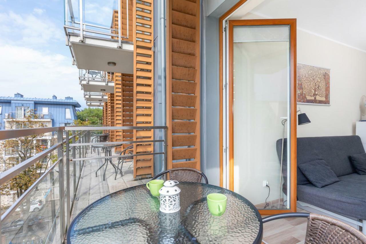 Apartamenty Feniks By Noclegi Renters Свиноуйсьце Экстерьер фото
